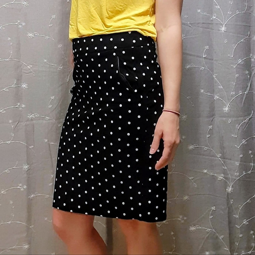 The Limited Black and White Polka Dot Pencil Skirt